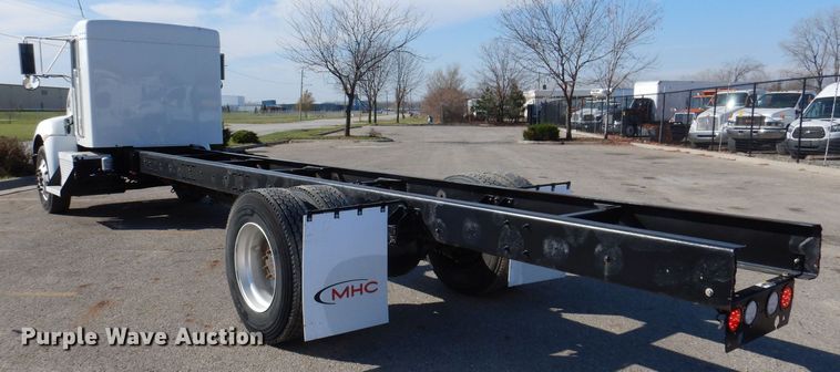 image for item KW9769 2014 Kenworth T370  truck cab and chassis