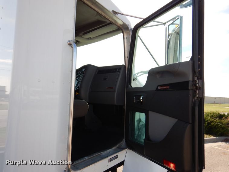image for item KW9769 2014 Kenworth T370  truck cab and chassis