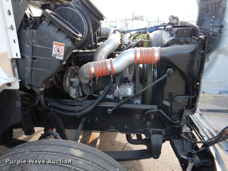 image for item KW9769 2014 Kenworth T370  truck cab and chassis