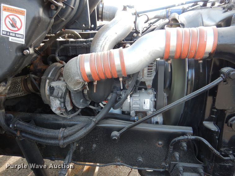 image for item KW9769 2014 Kenworth T370  truck cab and chassis