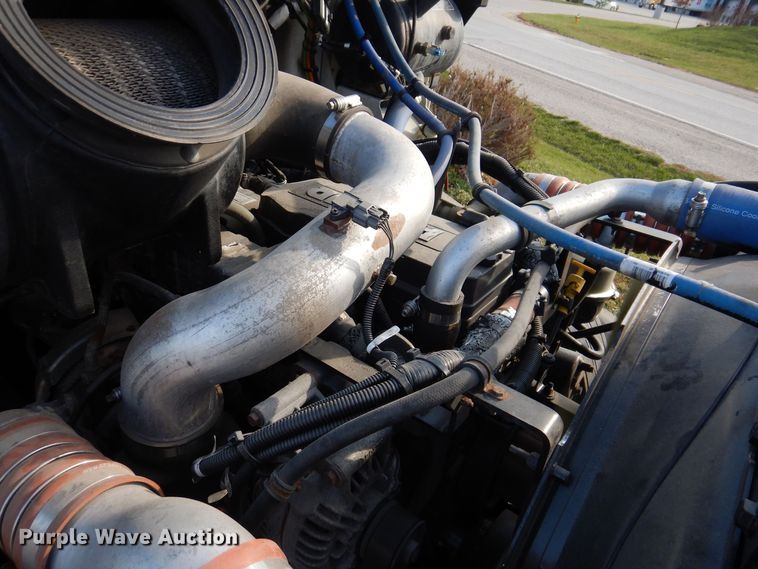 image for item KW9769 2014 Kenworth T370  truck cab and chassis