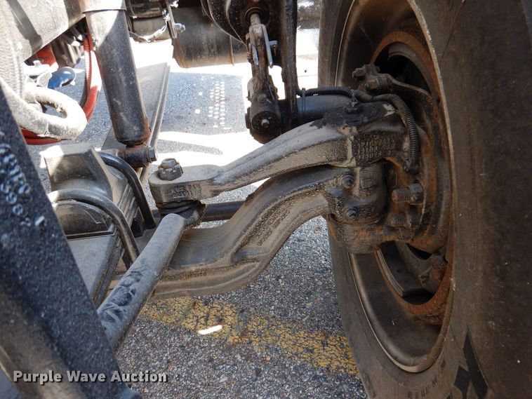 image for item KW9769 2014 Kenworth T370  truck cab and chassis