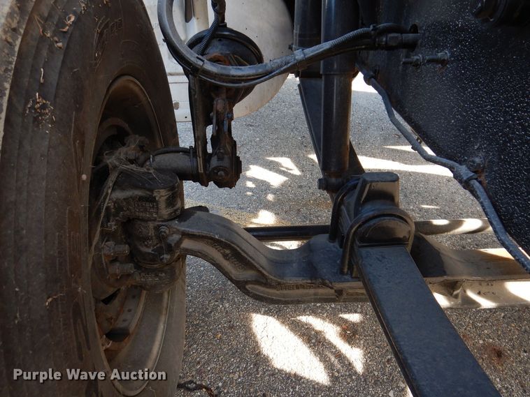 image for item KW9769 2014 Kenworth T370  truck cab and chassis