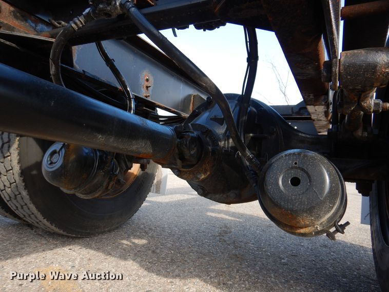 image for item KW9769 2014 Kenworth T370  truck cab and chassis