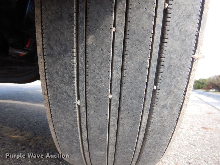 image for item KW9769 2014 Kenworth T370  truck cab and chassis