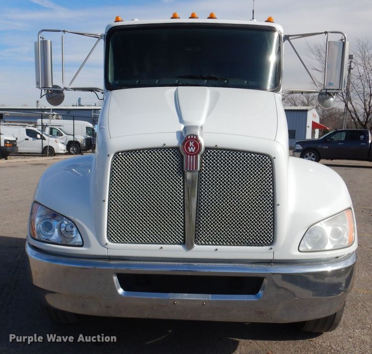 image for item KW9770 2014 Kenworth T370  truck cab and chassis