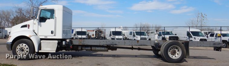 image for item KW9770 2014 Kenworth T370  truck cab and chassis