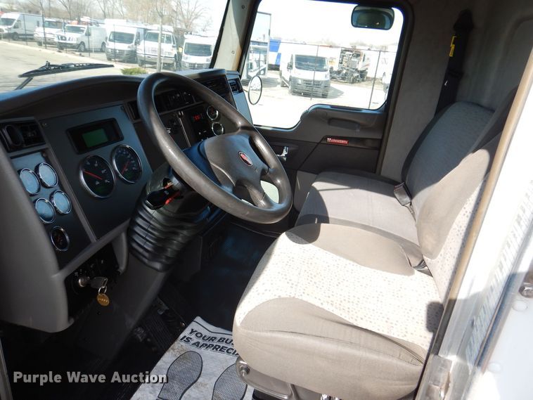 image for item KW9770 2014 Kenworth T370  truck cab and chassis