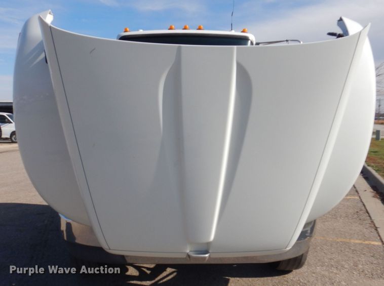 image for item KW9770 2014 Kenworth T370  truck cab and chassis