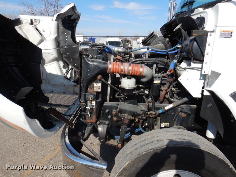 image for item KW9770 2014 Kenworth T370  truck cab and chassis