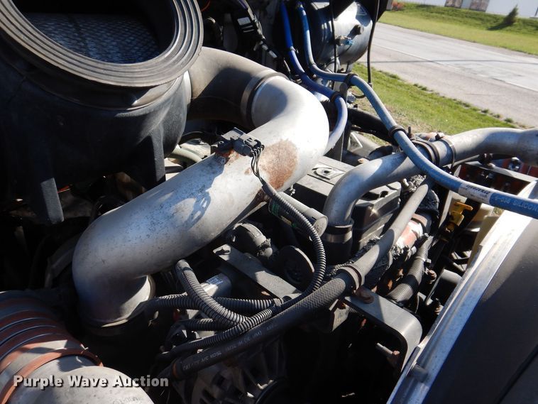 image for item KW9770 2014 Kenworth T370  truck cab and chassis