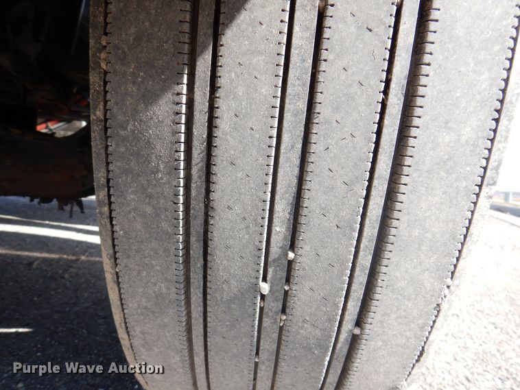 image for item KW9770 2014 Kenworth T370  truck cab and chassis