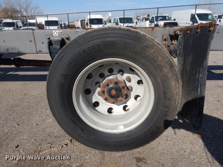 image for item KW9770 2014 Kenworth T370  truck cab and chassis