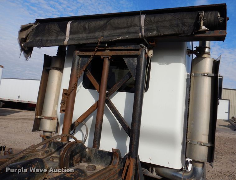 image for item KW9772 2006 Kenworth T800  roll-off container truck