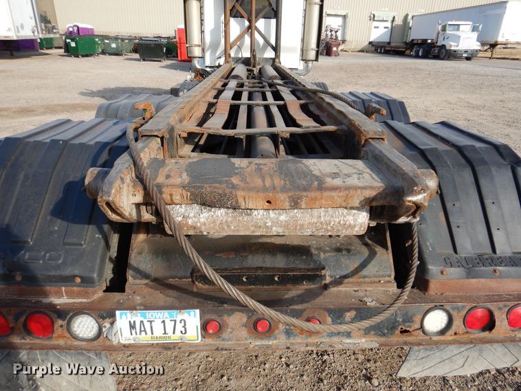 image for item KW9772 2006 Kenworth T800  roll-off container truck