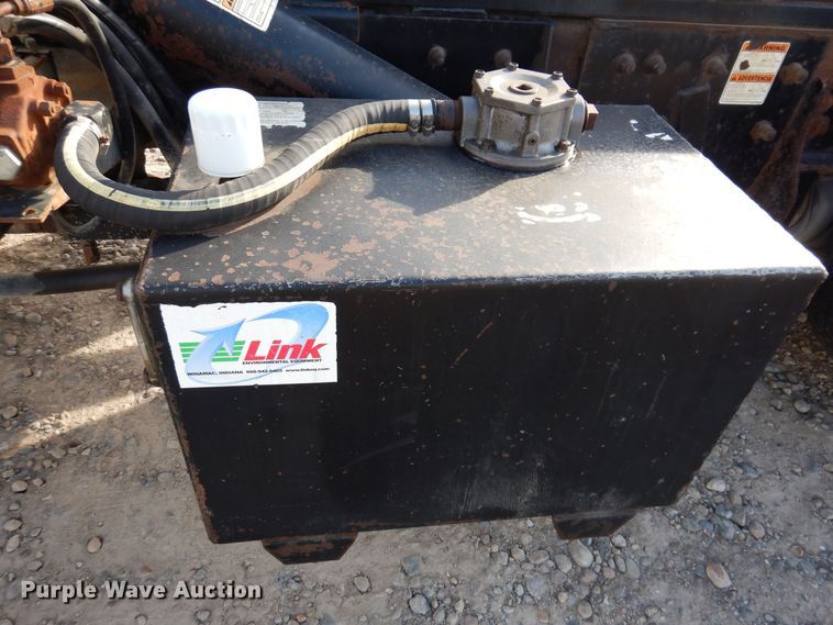 image for item KW9772 2006 Kenworth T800  roll-off container truck