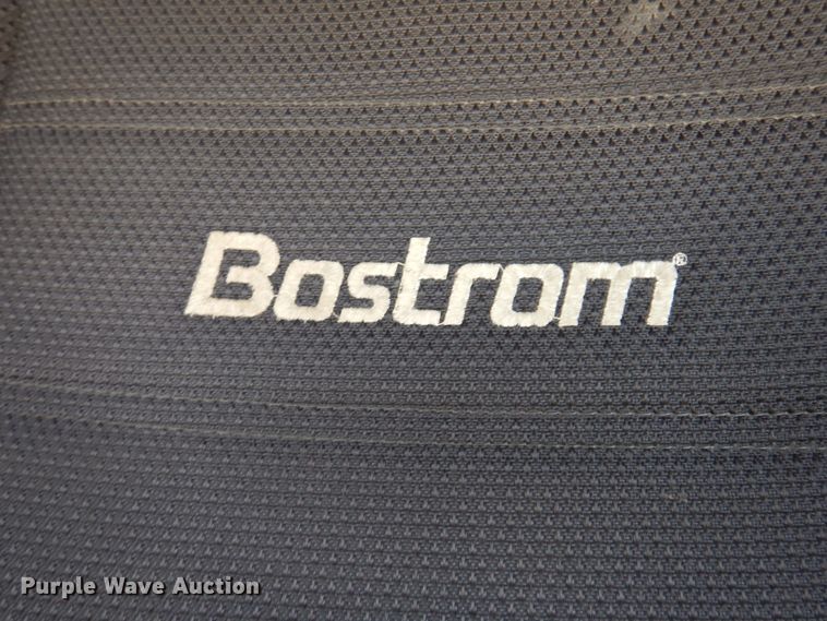 image for item KW9772 2006 Kenworth T800  roll-off container truck