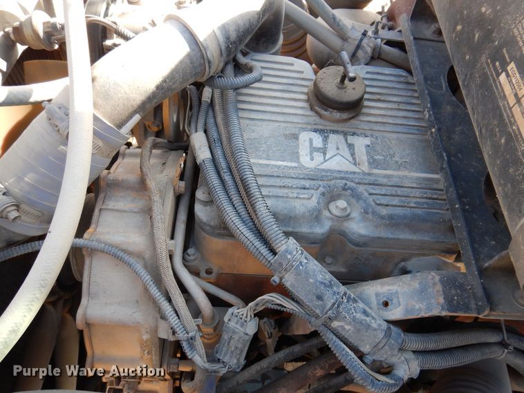 image for item KW9772 2006 Kenworth T800  roll-off container truck