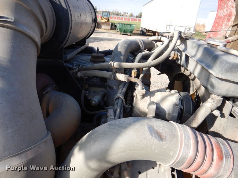 image for item KW9772 2006 Kenworth T800  roll-off container truck