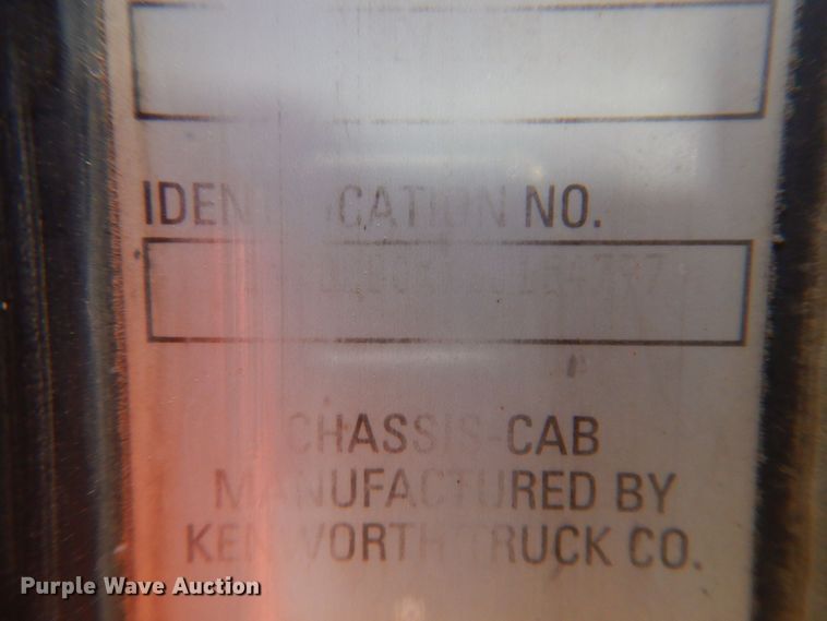 image for item KW9772 2006 Kenworth T800  roll-off container truck