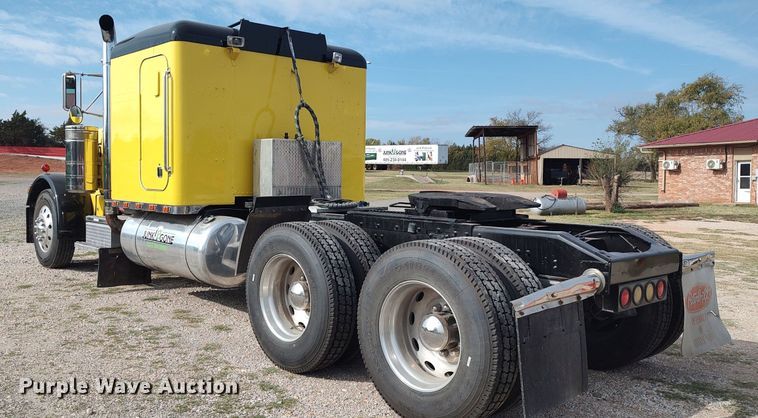 image for item LK9306 1985 Peterbilt 359  semi truck