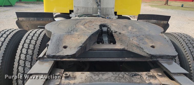 image for item LK9306 1985 Peterbilt 359  semi truck