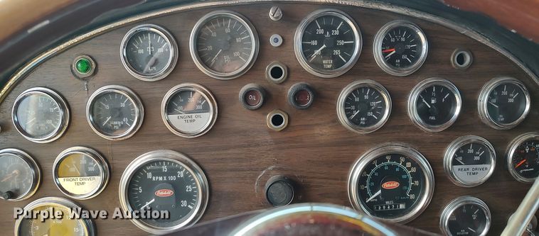 image for item LK9306 1985 Peterbilt 359  semi truck