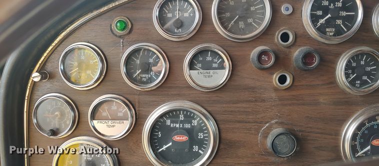 image for item LK9306 1985 Peterbilt 359  semi truck