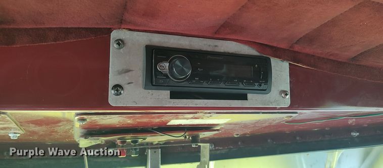 image for item LK9306 1985 Peterbilt 359  semi truck