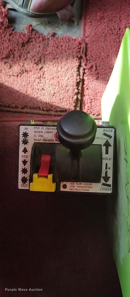 image for item LK9306 1985 Peterbilt 359  semi truck