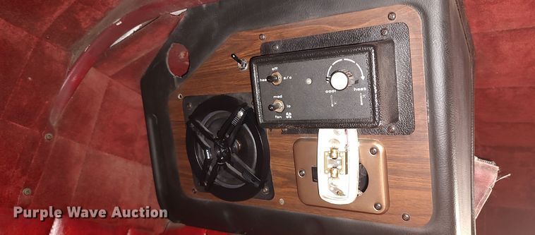 image for item LK9306 1985 Peterbilt 359  semi truck