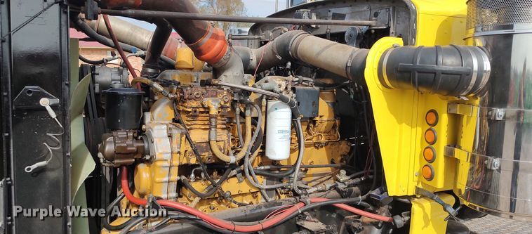 image for item LK9306 1985 Peterbilt 359  semi truck