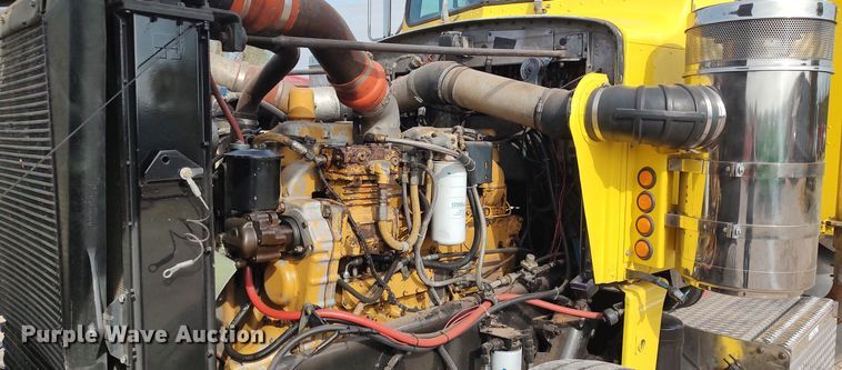 image for item LK9306 1985 Peterbilt 359  semi truck