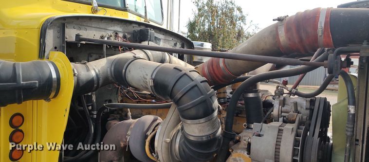 image for item LK9306 1985 Peterbilt 359  semi truck