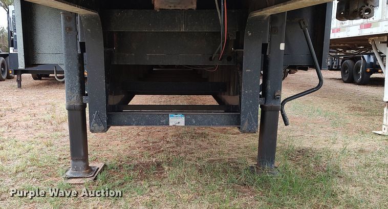 image for item LK9315 2015 Fontaine HAVSD12WSA  drop deck trailer