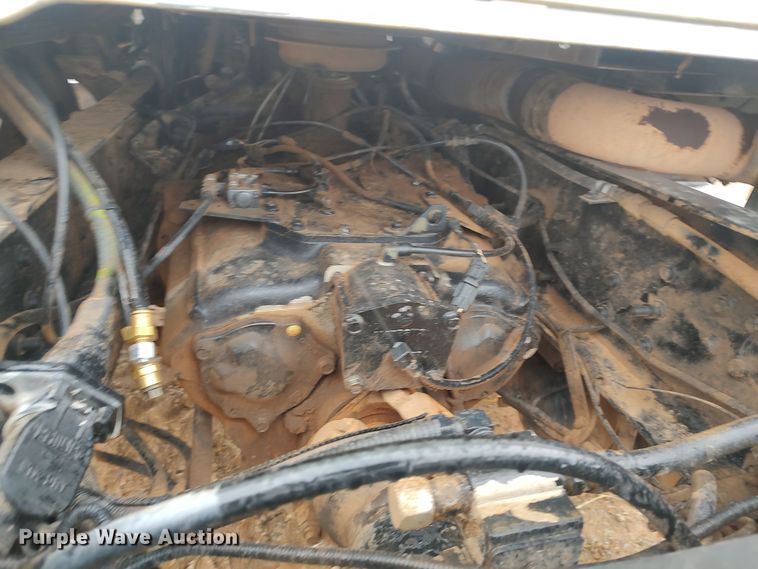 image for item LK9338 2006 Mack Granite  truck cab and chassis