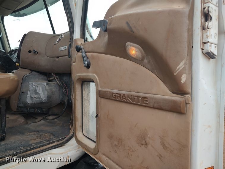 image for item LK9338 2006 Mack Granite  truck cab and chassis