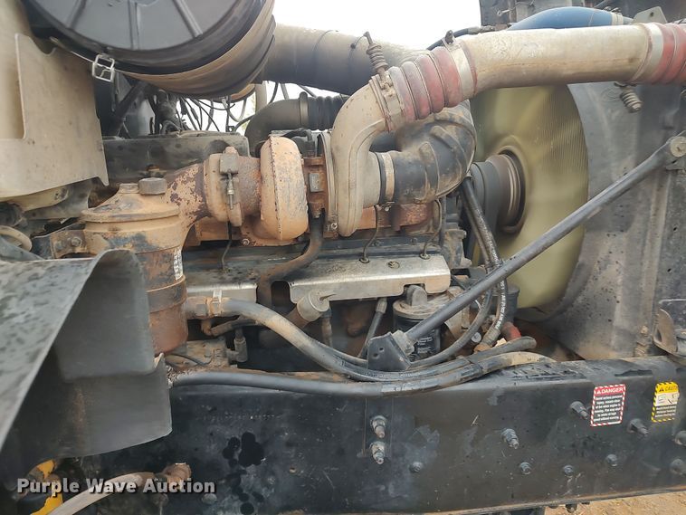 image for item LK9338 2006 Mack Granite  truck cab and chassis