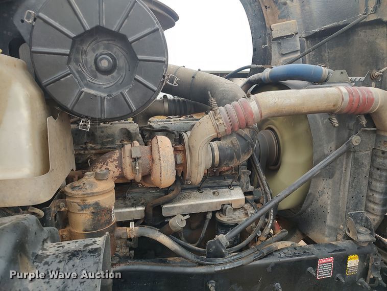 image for item LK9338 2006 Mack Granite  truck cab and chassis