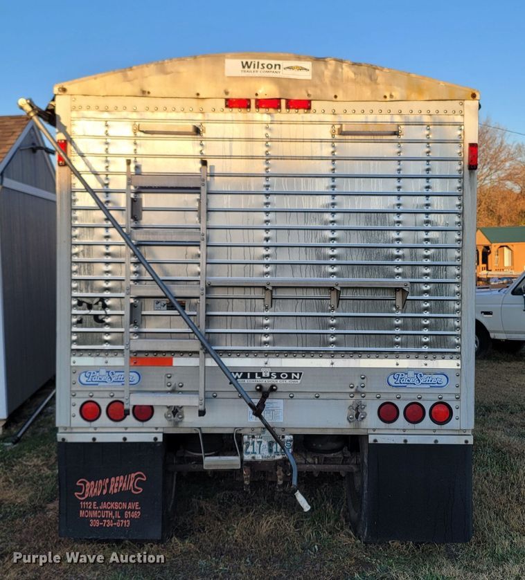 image for item LN9721 2003 Wilson DWH-500  grain trailer