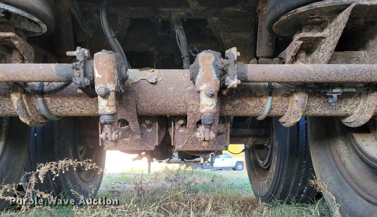 image for item LN9721 2003 Wilson DWH-500  grain trailer