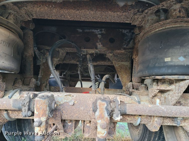 image for item LN9721 2003 Wilson DWH-500  grain trailer