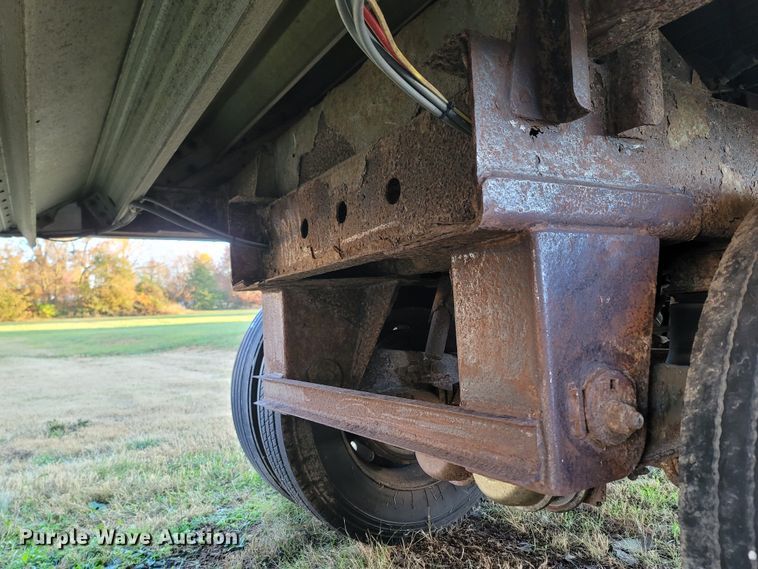 image for item LN9721 2003 Wilson DWH-500  grain trailer