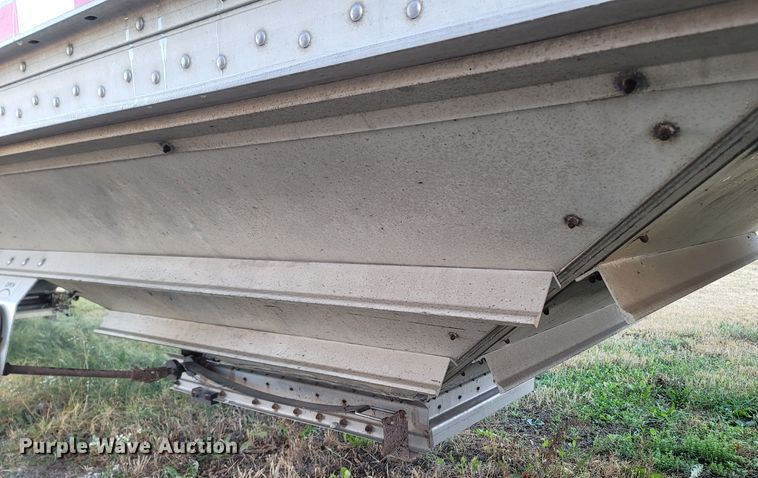 image for item LN9721 2003 Wilson DWH-500  grain trailer
