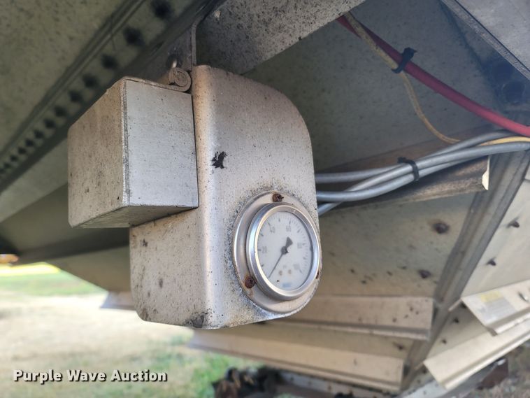 image for item LN9721 2003 Wilson DWH-500  grain trailer