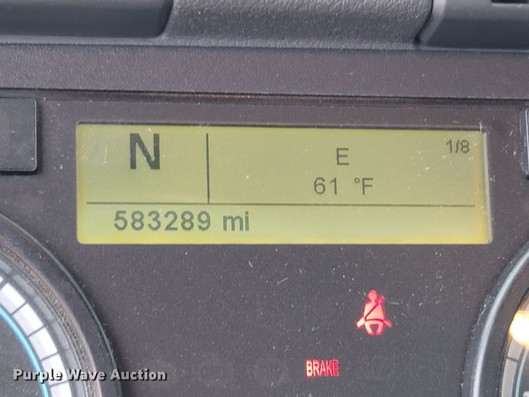 image for item LN9736 2015 Freightliner Cascadia  semi truck