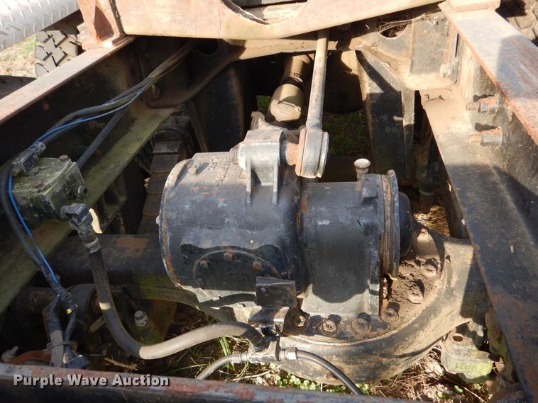 image for item LS9894 1988 Mack Econodyne  semi truck