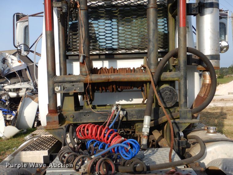 image for item LS9894 1988 Mack Econodyne  semi truck