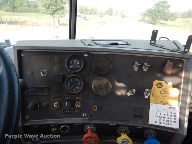 image for item LS9894 1988 Mack Econodyne  semi truck