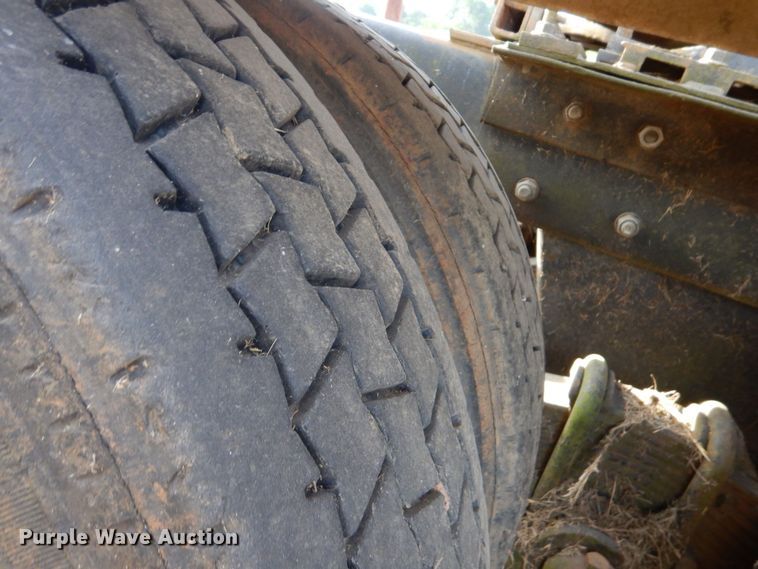 image for item LS9894 1988 Mack Econodyne  semi truck